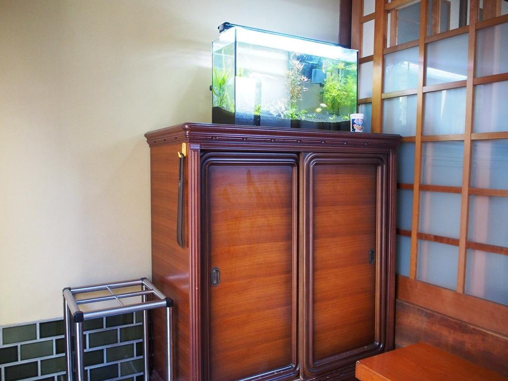 Guesthouse Ten-Roku - Female Only Осака Экстерьер фото